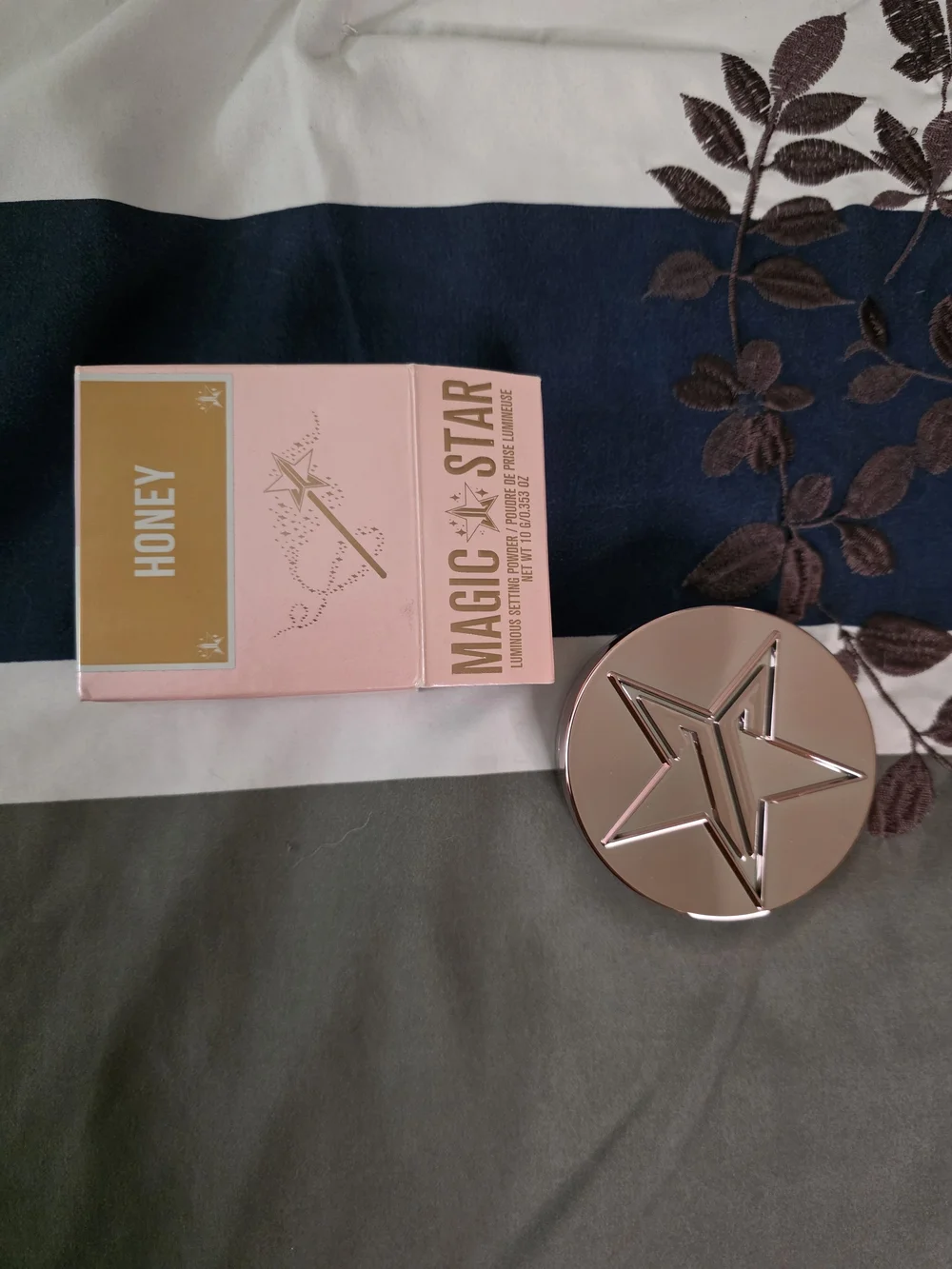Jeffree Star MAGIC STAR Luminous Setting Powder In Honey